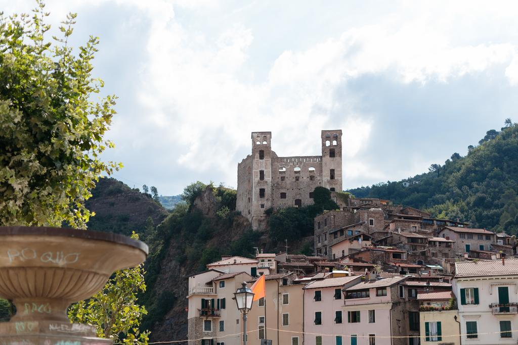 Dussaiga - Camera Delle Rose Dolceacqua Eksteriør billede
